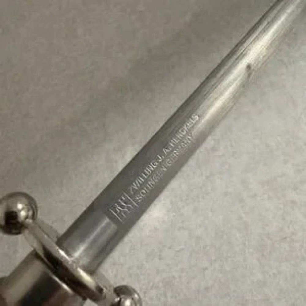 Knife Sharpening Steel with Wooden Handle - Picture 4 of 7